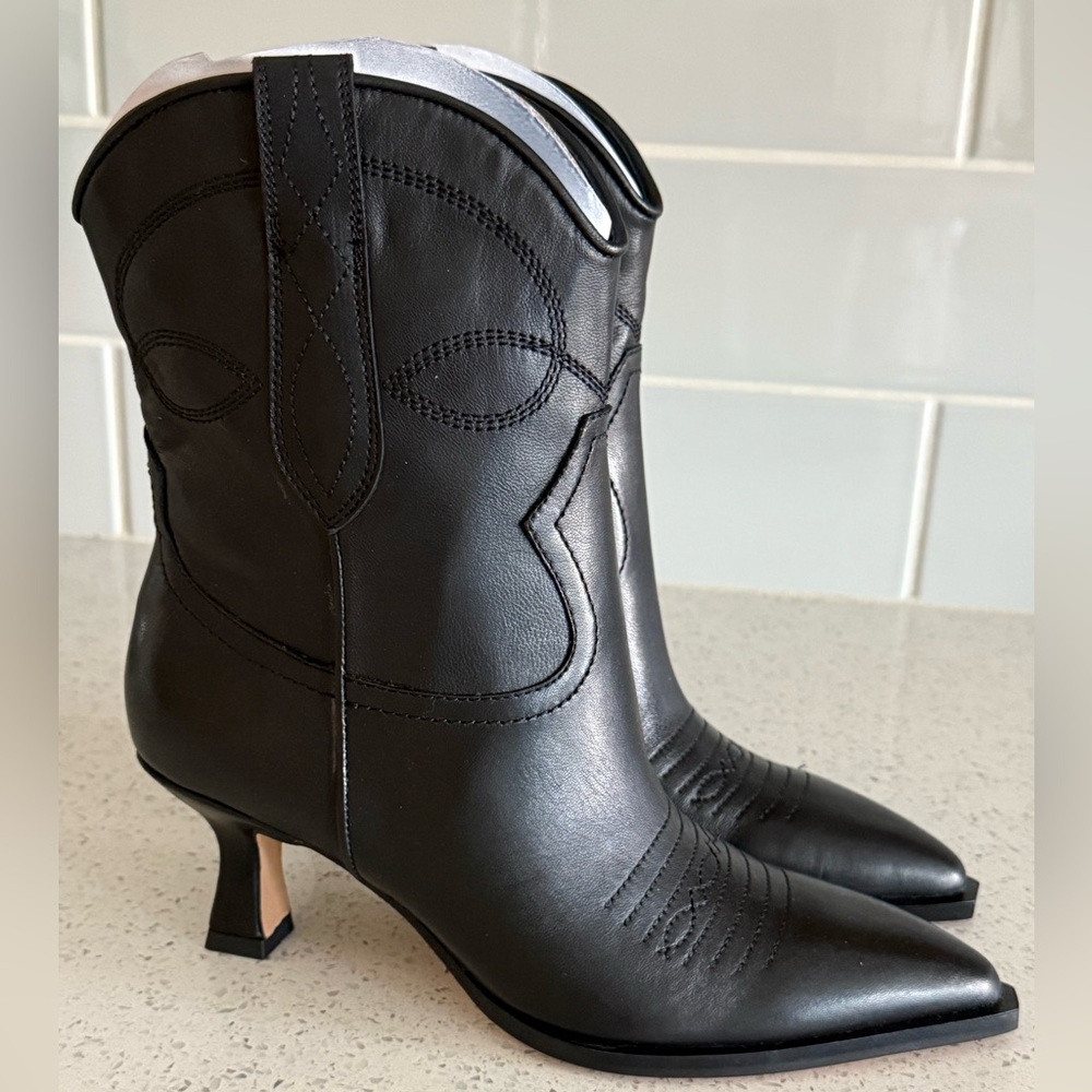 Dolce Vita Black Heeled Boots with Western Stitching